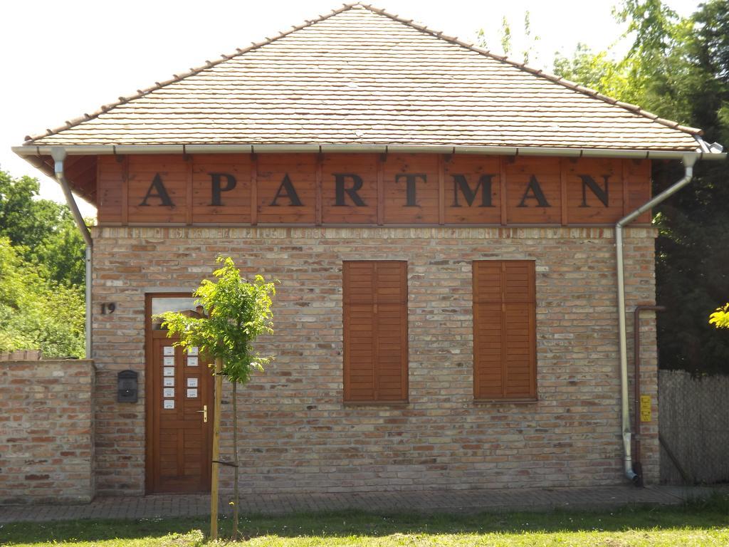 Gyulai-Fuerdo-Apartman Ii. Номер фото
