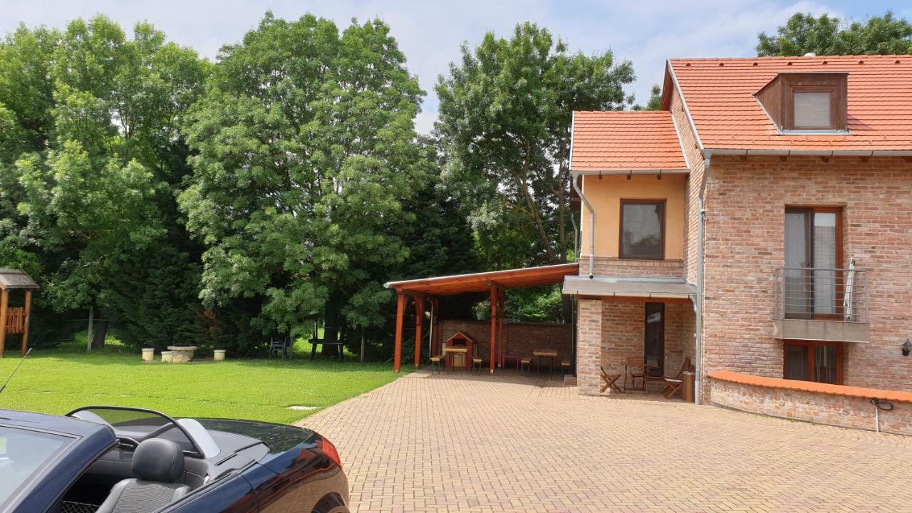 Gyulai-Fuerdo-Apartman Ii. Екстер'єр фото