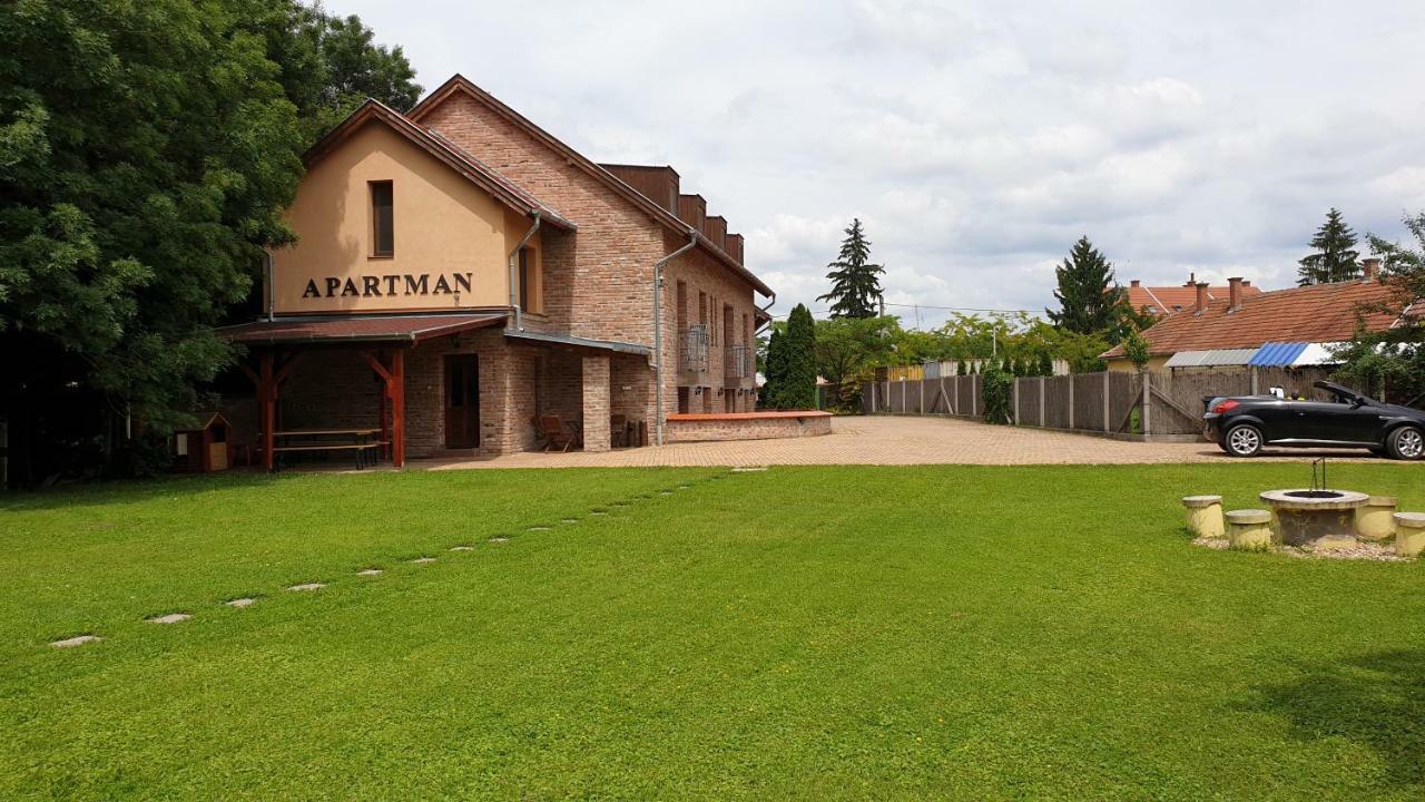 Gyulai-Fuerdo-Apartman Ii. Екстер'єр фото