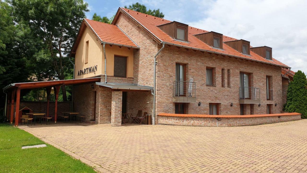 Gyulai-Fuerdo-Apartman Ii. Екстер'єр фото